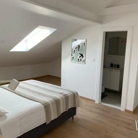 Vala 3* Grebaštica
