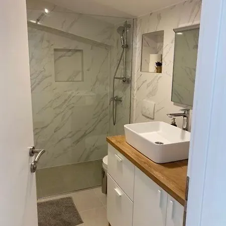 Vala ゲストハウス