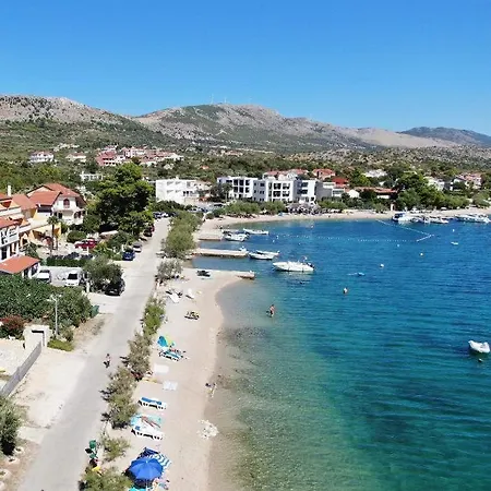 Vala بيت ضيافة Grebaštica