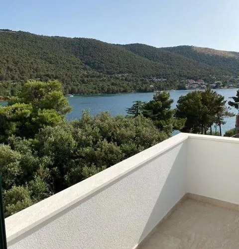 בית הארחה Vala