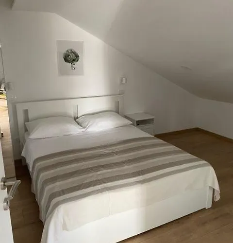 Vala Πανσιόν 3*