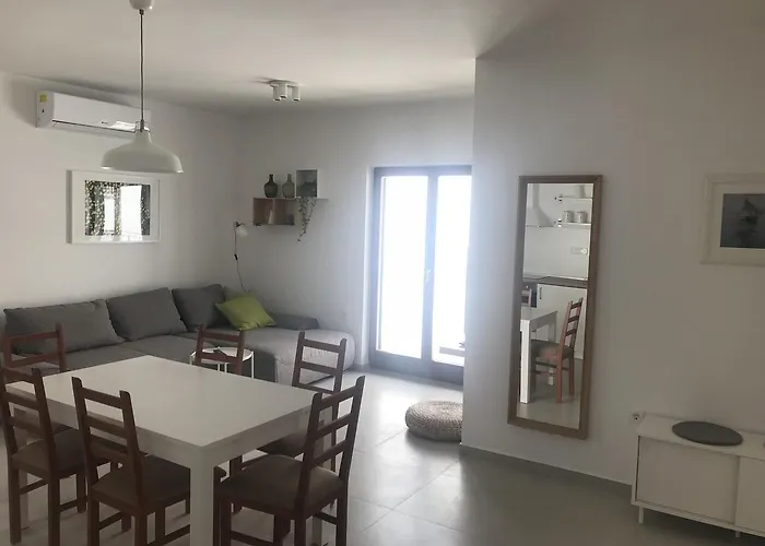 Vala Πανσιόν Grebaštica